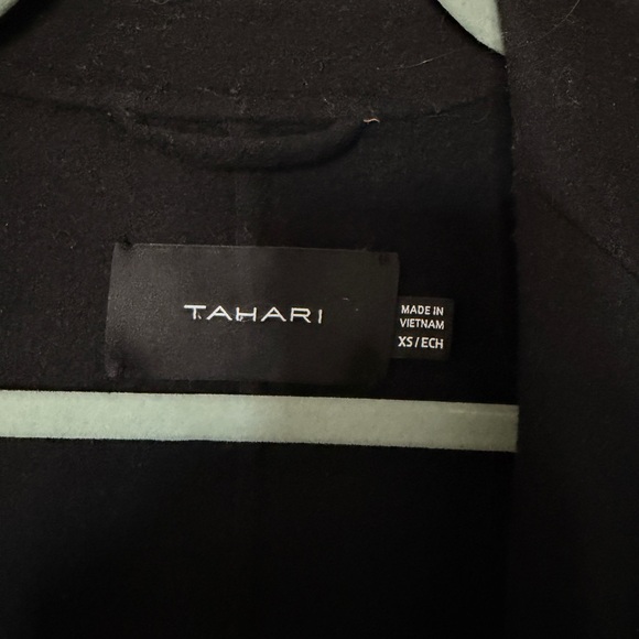 TAHARI Black Coat in XS - Picture 4 of 14
